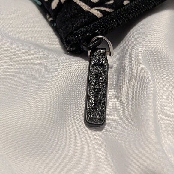 Vera Bradley Banana Swirl Zip Up Coin Case Wallet - Picture 5 of 5